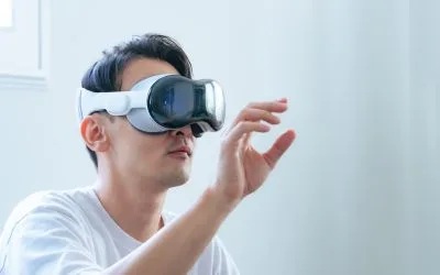 Augmented Reality Examples Across Industries: Vision Pro, iOS, and Android
